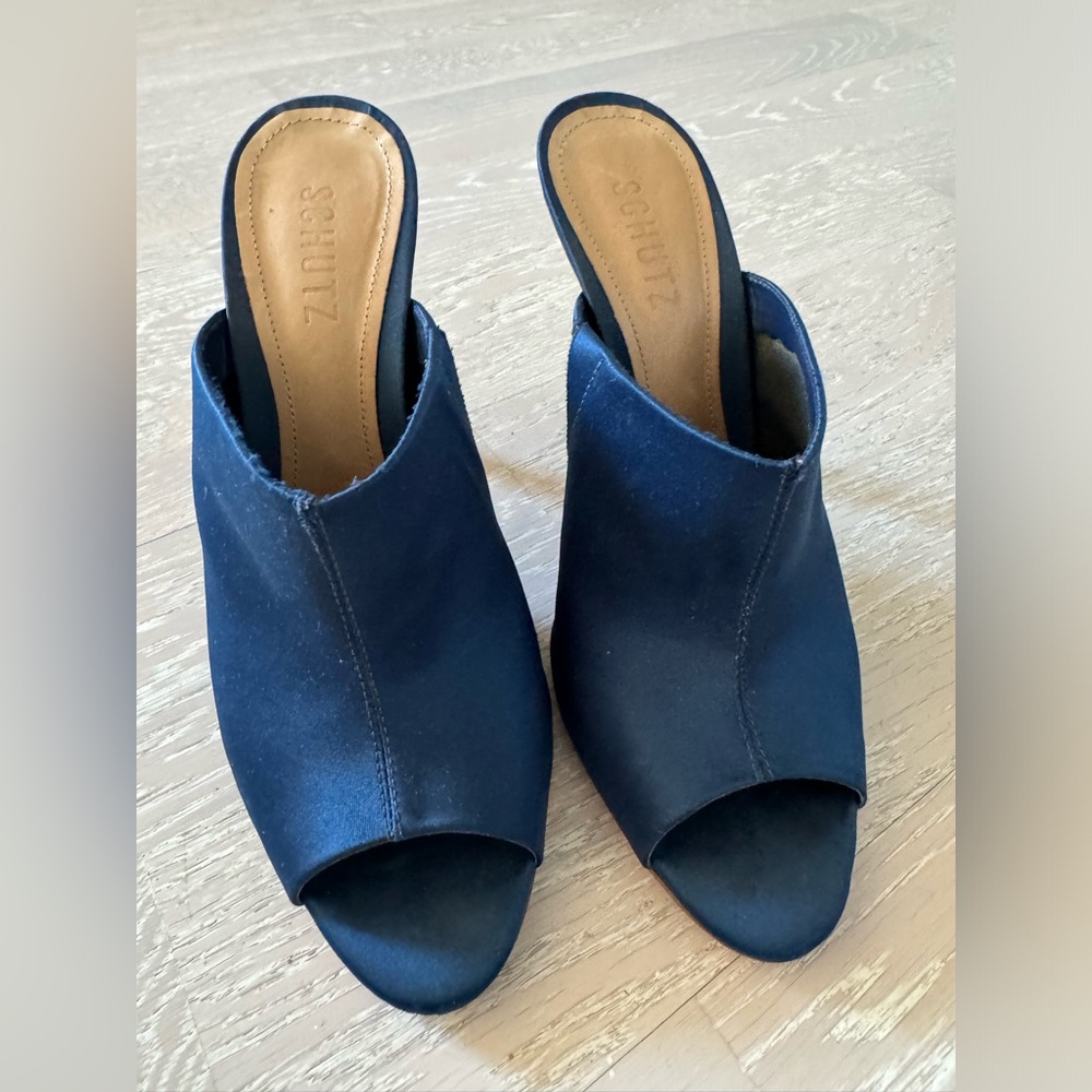 Schutz blue satin heels fits like US 7.5
